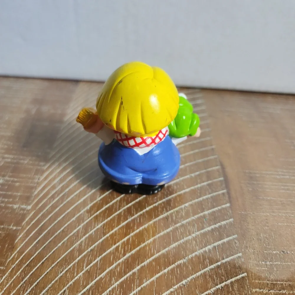 Fisher Price Little People Boy with Frog Blue Overalls Vintage 2001 Mattel Toy
